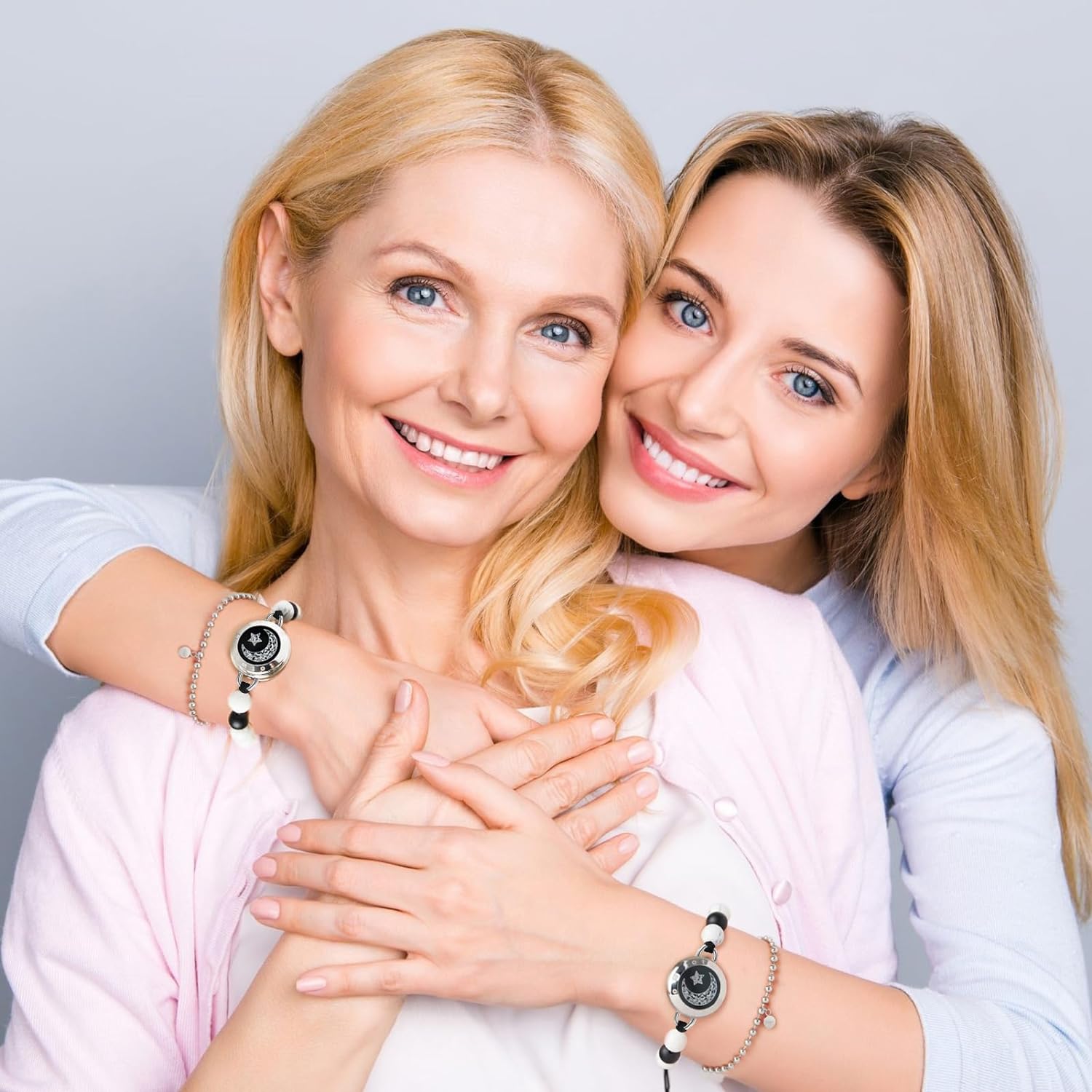 Dacida Long Distance Touch Bracelets for Couples, Vibration & Light up for Love Couples Bracelets | Long Distance Relationship Gifts for Girlfriend Bluetooth Pairing Jewelry